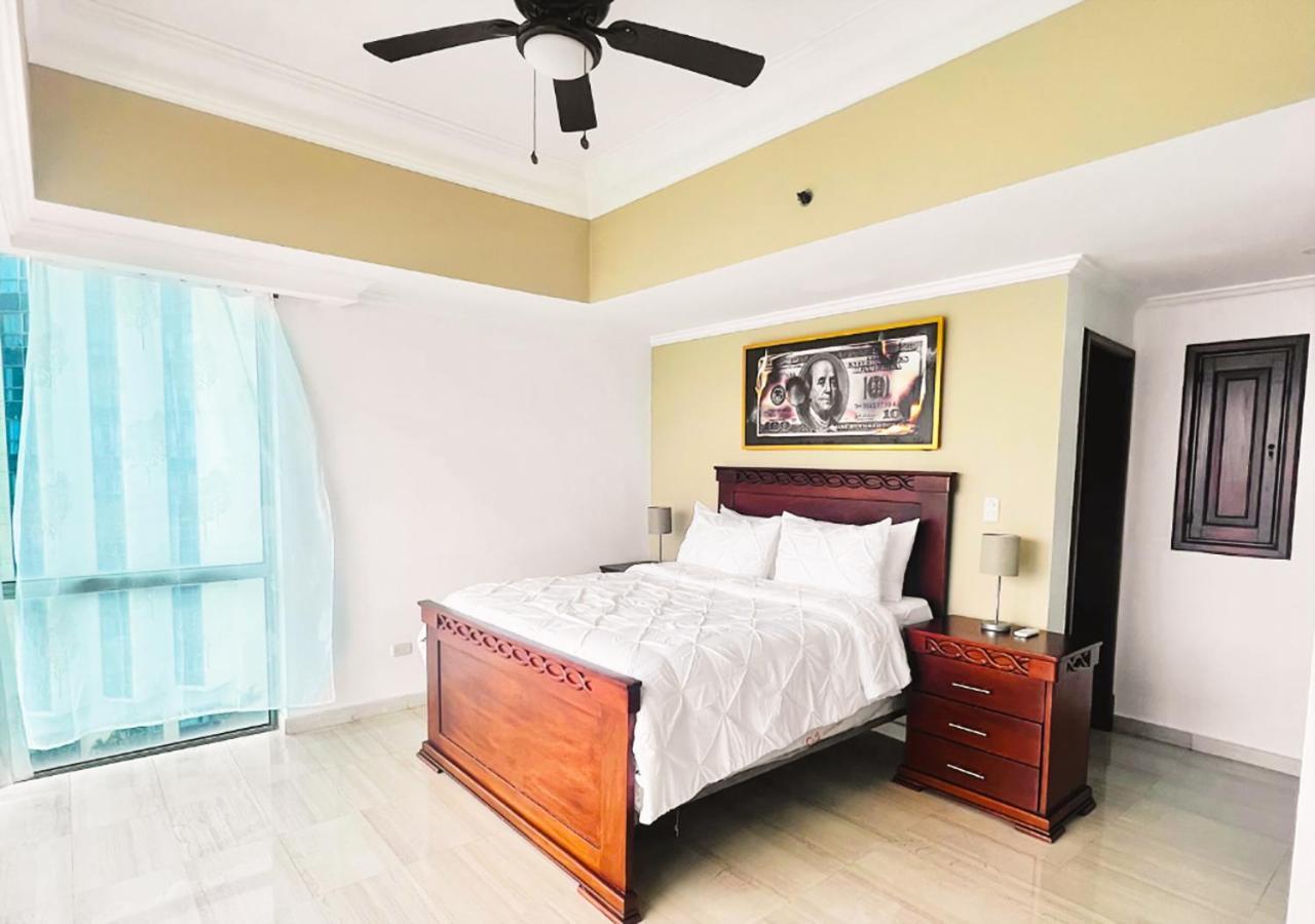 Exclusive 3 Bdr, Gym & Pool, Seaview, Luxury Tower Apartment Santo Domingo Luaran gambar